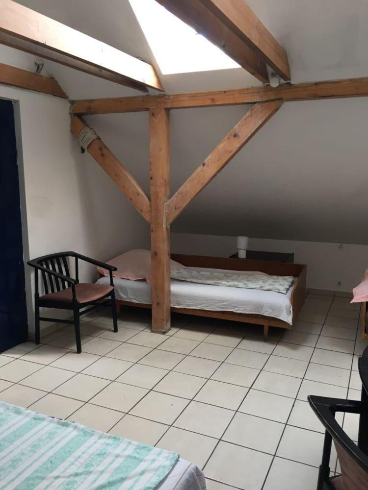 Hostel Goencoelhaz Vác Exteriér fotografie